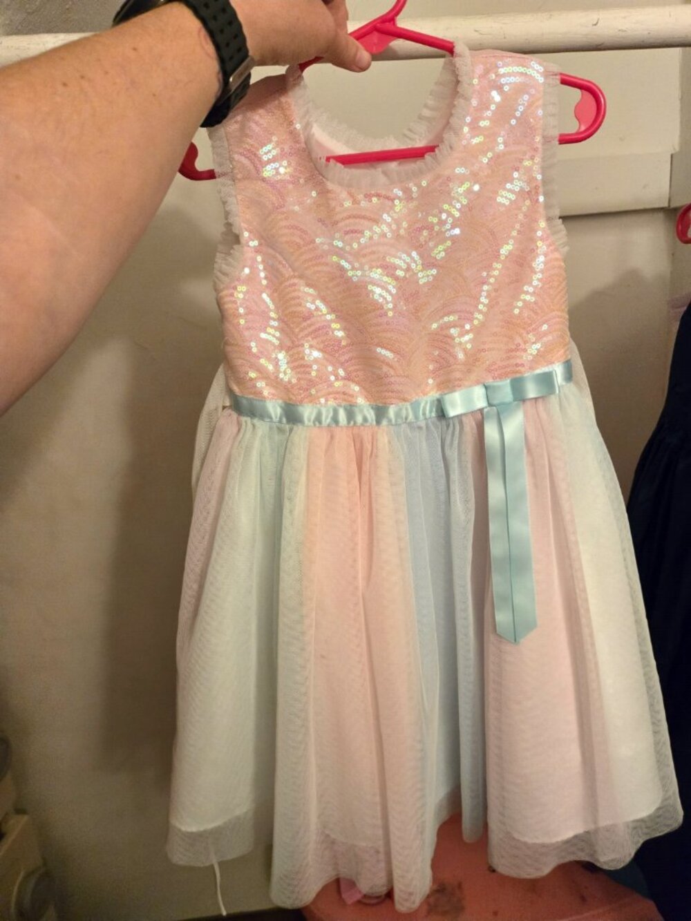 Girls dress